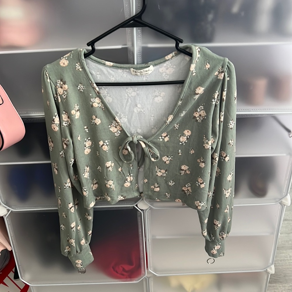 Mint green top